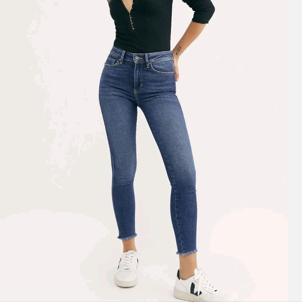 We the Free People Raw Hem High Rise Jeggings in Capri Blue Size 26